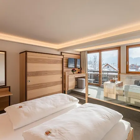 Hotell Filser 4*